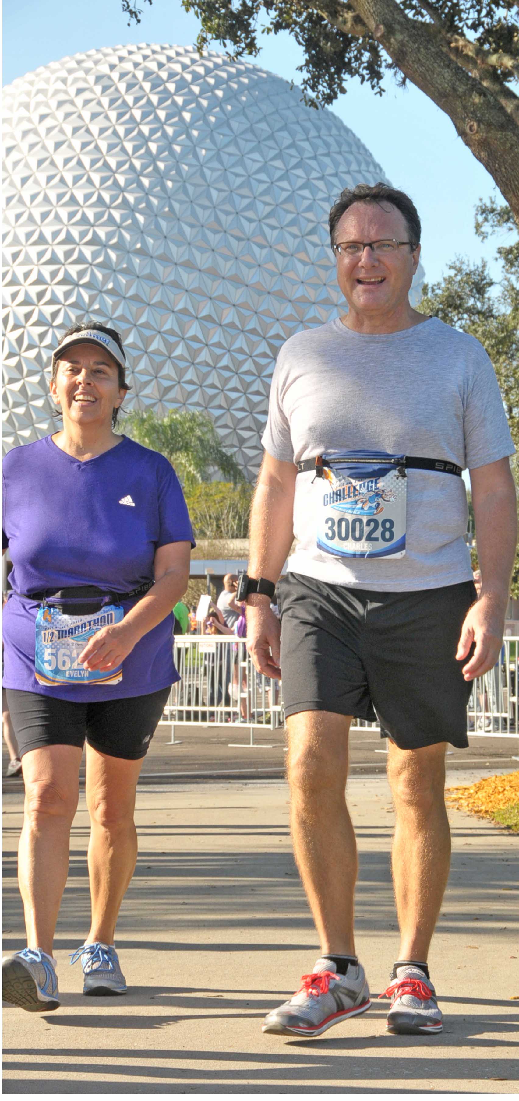 [photo-Evelyn&Charlie in Epcot]